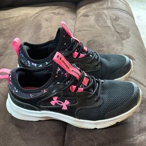 Under Armour Kids' Black and Pink Sneakers